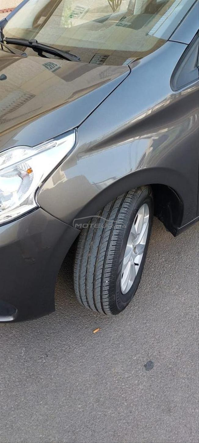 Peugeot 208 bon état 