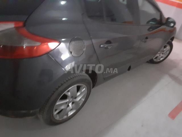 Renault Megane Diesel Manuelle 2011 à Salé - 2