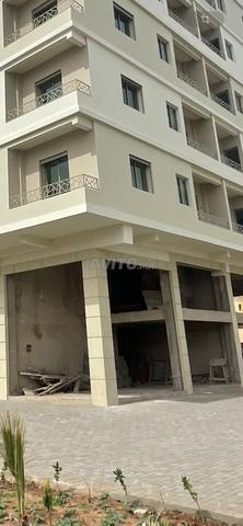 Magasin angle chouka à vendre