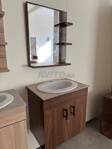 Lavabo et miroir