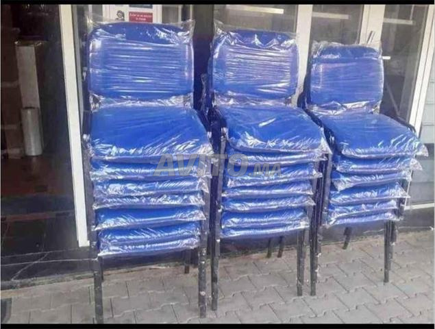 chaise écritoire pliante ???????????? 