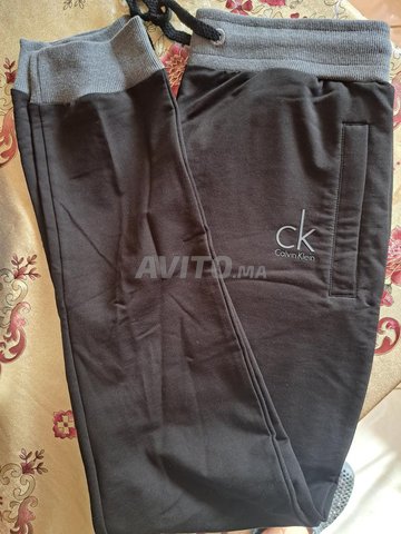 pantalon survette calvin klein M neuf