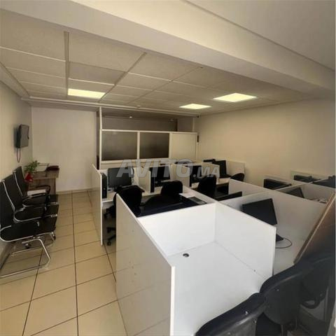 LES BUREAUX BENCH  LES MARGUERITES BOIS A TÉTOUAN