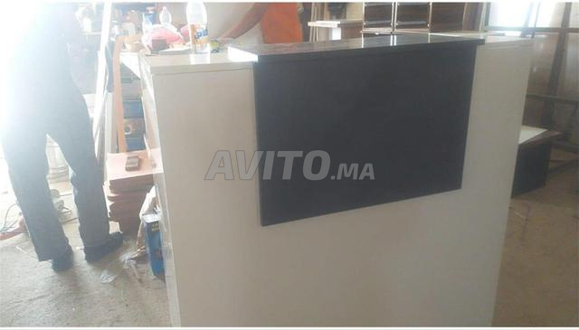 bureau comptoir et armoire table de réunion  à  - 2