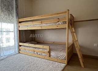 Lit superposé neuf avec deux matelas épais enfant