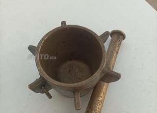 مهراس نحاسي تقليدي قديم200  وثقيل