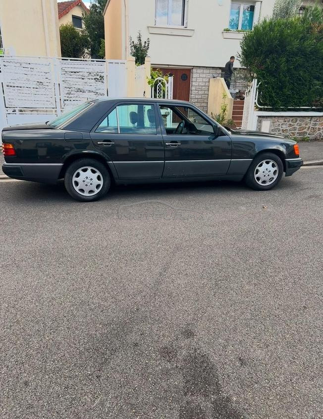 Mercedes-Benz 400 Essence Automatique 1992 à Oujda