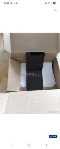 Samsung Flip Z5 entres bon état comme neuf  - 2