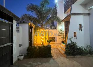 Villa moderne à louer meublé longue durée 