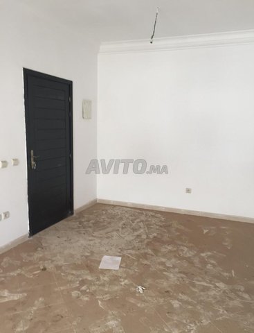 Riyad Welfa, Hay Hassani