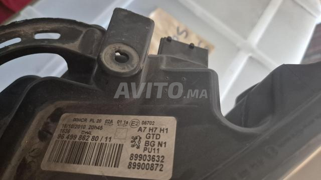 Optique avant gauche de peugeot 207 - 2