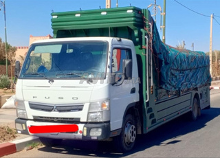 Camion Mitsubishi Fuso