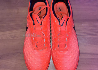 nike magista