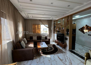 TRES BELLE MAISON  HADJ FATEH (QUARTIER CALME)