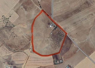 Ferme agricole titrée 7 hectares à vendre