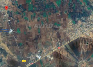  -200m² 3la chari3 أرض للبيع