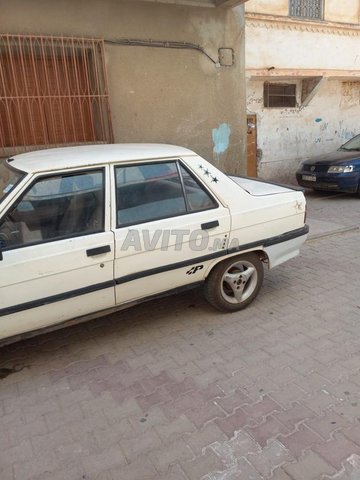 Renault 12 Essence Manuelle 1993 à Sidi Hajjaj