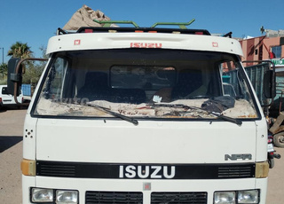 شاحنة للبيع