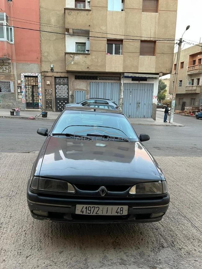 Renault  storia 