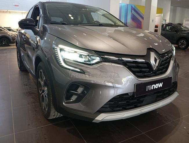 Renault Captur Diesel Manuelle 2023 à Tanger