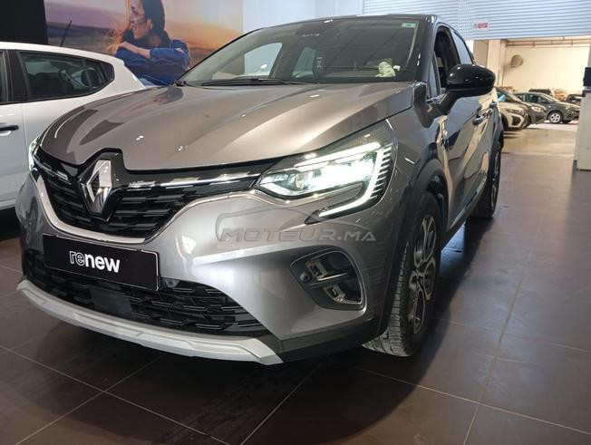 Renault Captur Diesel Manuelle 2023 à Tanger