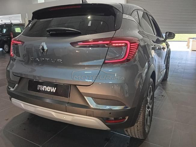 Renault Captur Diesel Manuelle 2023 à Tanger