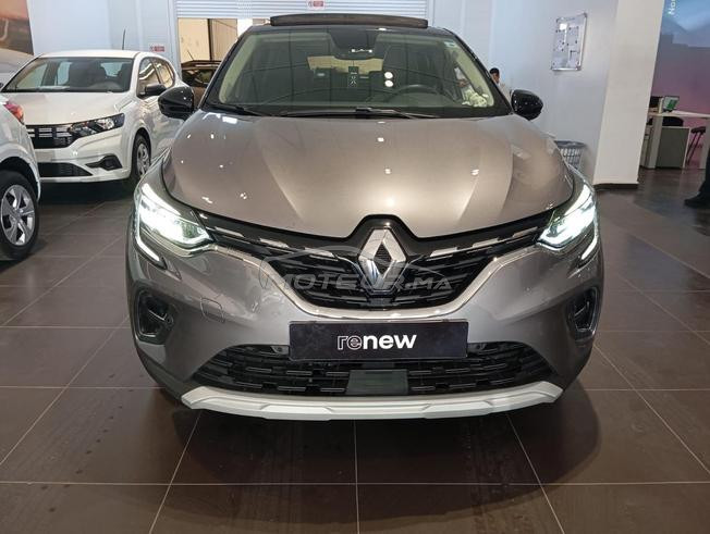 Renault Captur Diesel Manuelle 2023 à Tanger