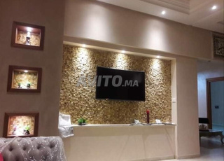 Sublimez vos espaces avec la pierre naturelle 