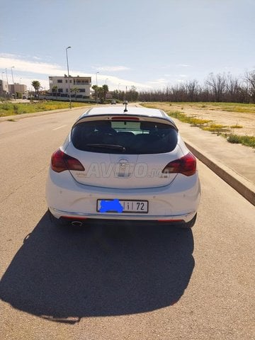 Opel Astra Diesel Automatique 2016 2L