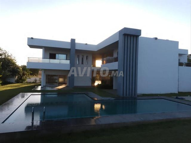 Villa à vendre 2000 mètres près d El ONEP 