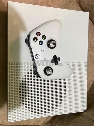 Xbox one s 1T  avec game pass ultimate 1 moi 