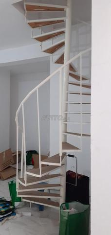 magazin  la ville haute   avec mizanine 