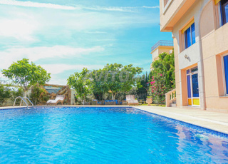 فيلات فاخرة للكراء أصيلة على البحر 