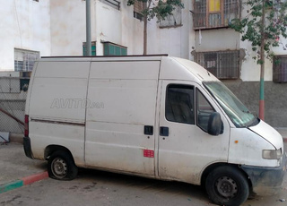 توجد ما بين الولفة والرحمة وليساسفة