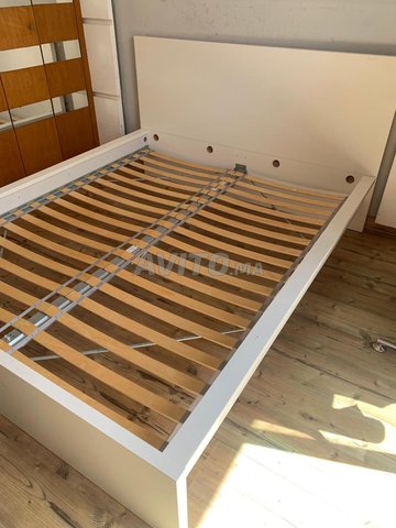 Lit IKEA sommiers MALM