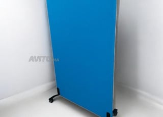 Cloison de bureau sur roue Gotessons tissu bleu