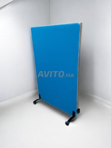 حاجز مكتبي على عجلات Gotessons قماش أزرق