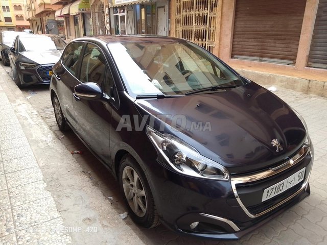 Voiture de luxe et très économique 