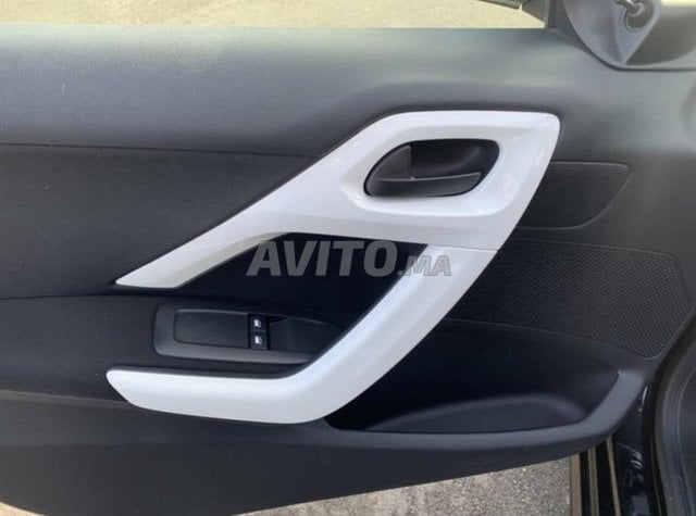 Peugeot 208 Diesel Manuelle 2016 à Rabat