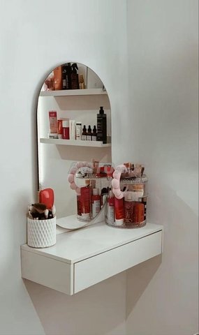coifeuse avec miroir oval et étagère 
