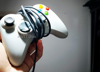 Manette xbox 360 tres bonne etat 