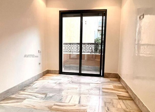 Studio 48m Proche Tramway Ghandi