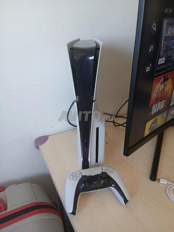 ps5 slim avec 11 jeux