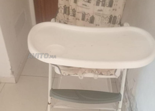 Chaises repas pour bébé à vendre 