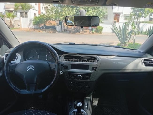 voiture en très bon état 