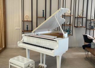 Le luxe en touches blanches et noires. 