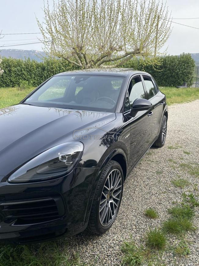 Porsche Cayenne hybride rechargeable 462 CV