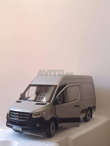 MERCEDES-BENZ SPRINTER 1/18 NOREV - 2