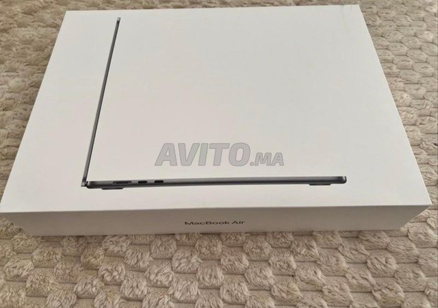 Macbook Air M3 16/24 RAM 512GB Neuf
