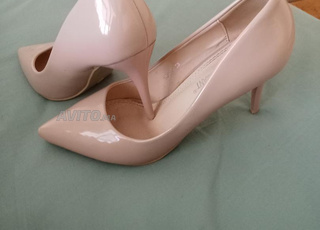 des escarpins a vendre 39